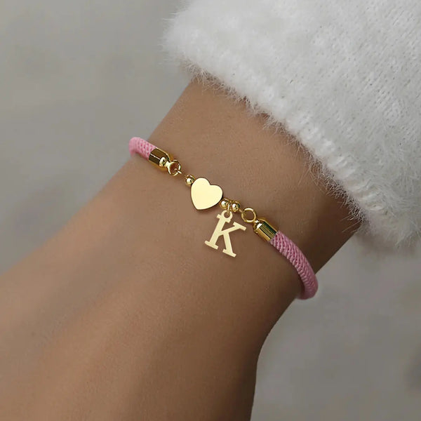 Initial-Herz-Anhänger-Armband, modischer All-Match-Schmuck für Frauen, retro verstellbares Seilarmband für den täglichen Gebrauch