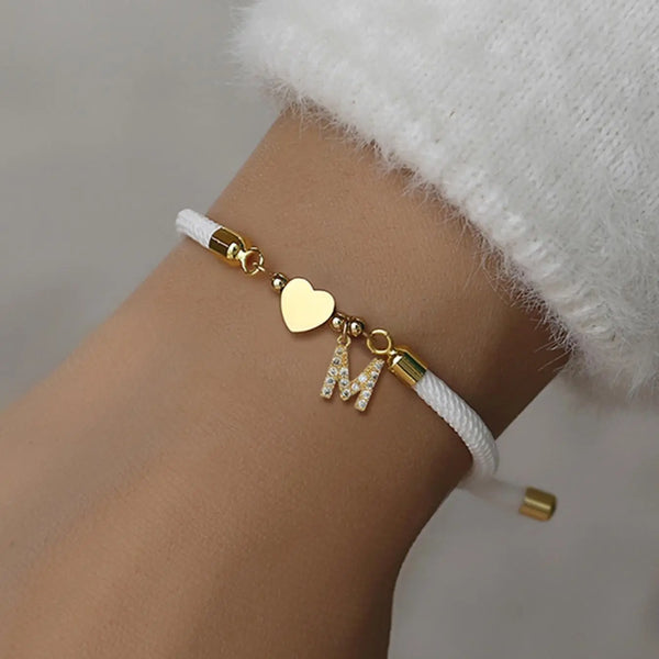 Initial-Herz-Anhänger-Armband, modischer All-Match-Schmuck für Frauen, retro verstellbares Seilarmband für den täglichen Gebrauch