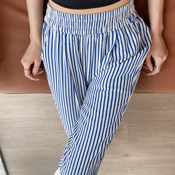 Women's Casual Vertical Striped Comfortable Breathable Elastic Waist Belted Daily Wear Casual Tapered Crop Pants With Pockets