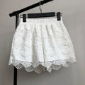 White Shorts / XL