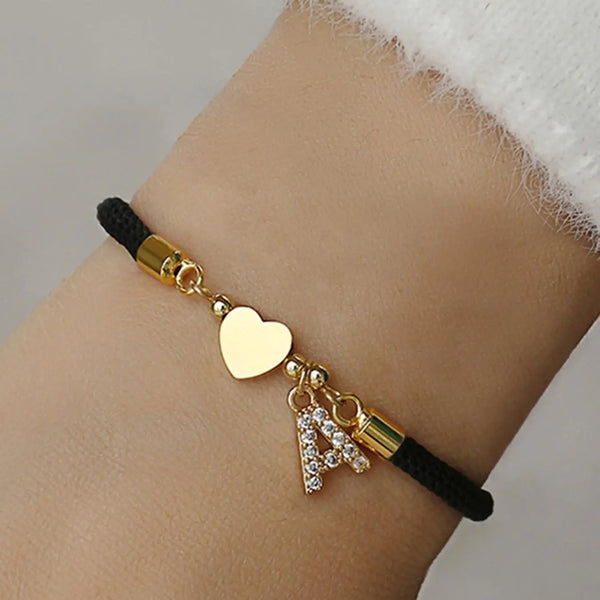 Initial-Herz-Anhänger-Armband, modischer All-Match-Schmuck für Frauen, retro verstellbares Seilarmband für den täglichen Gebrauch